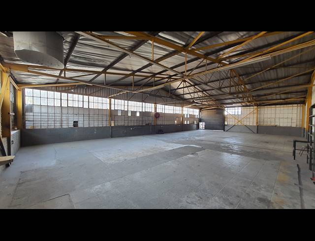 285M² WAREHOUSE TO LET IN SPARTAN